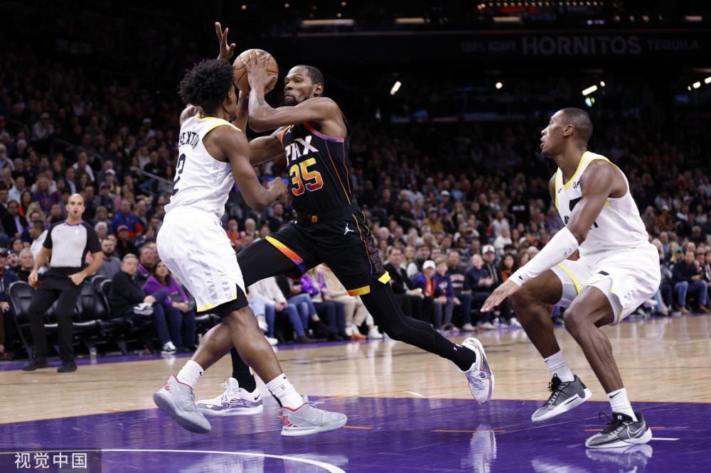 导致球员与 导致球员与