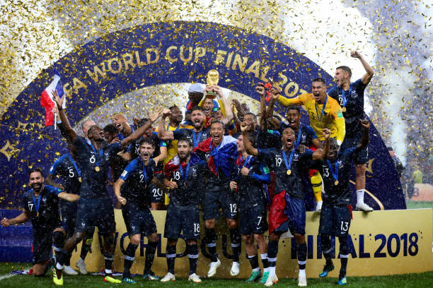 紧跟这一趋 紧跟这一趋